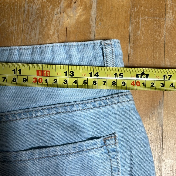 Forever 21 distressed jeans - Picture 9 of 10